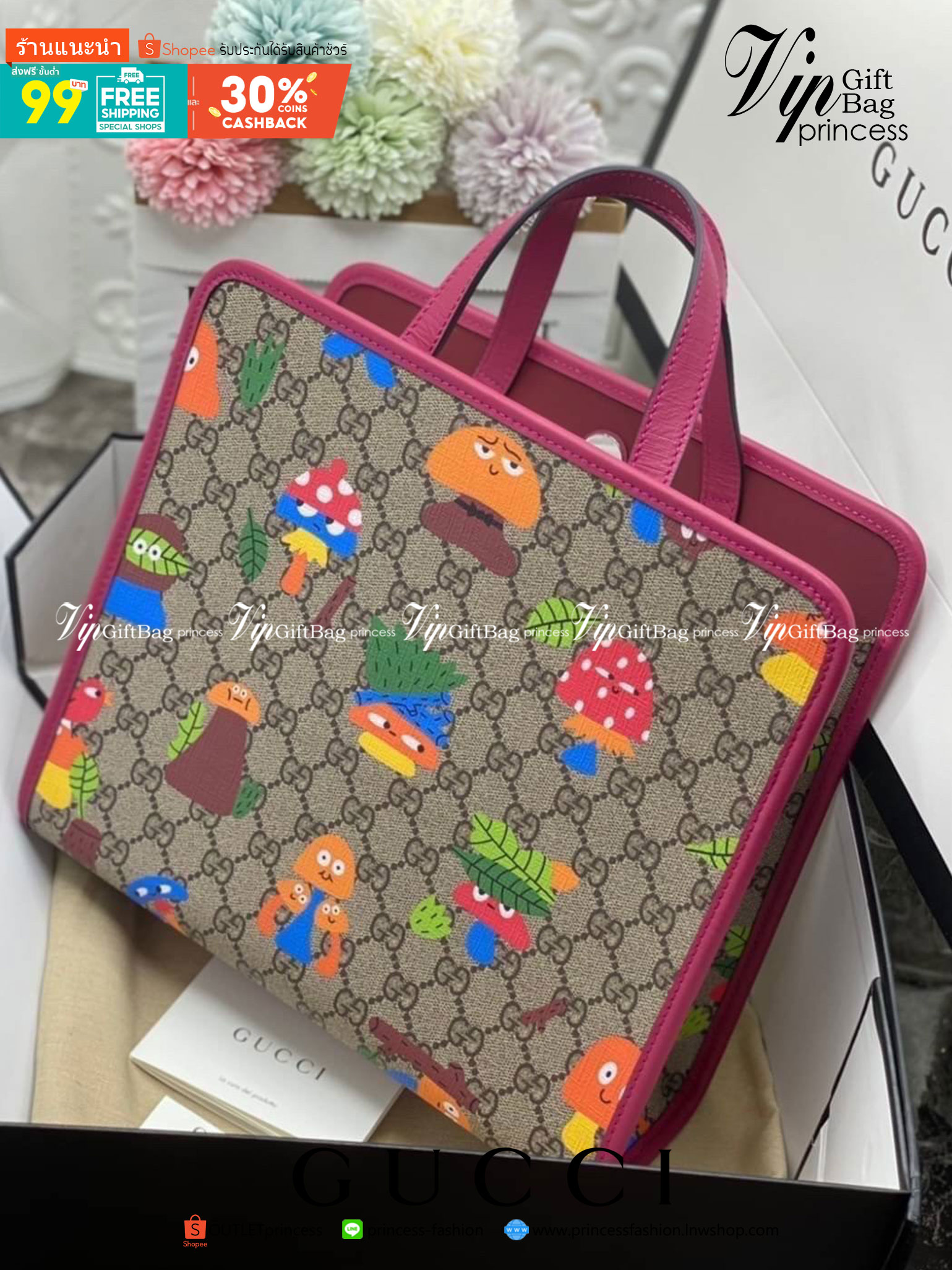 Ori GUCCI Children's tote bag GG kids ที่สุดของความน่ารัก ลิมิเต็ดแบบไม่มีเอาท์ สาวๆสายหวานไม่ควรพลาดด้วยประการทั้งปวงเลยค่าา หนังแท้เกรดดีที่สุด พิมพ์ลายแบรนด์รอบใบเทคเจอร์สวยอยู่ทรง ภายในมีโลโก้กว้างและจุสุดๆใส่สัมภาระได้เยอะ ภาพถ่ายจ