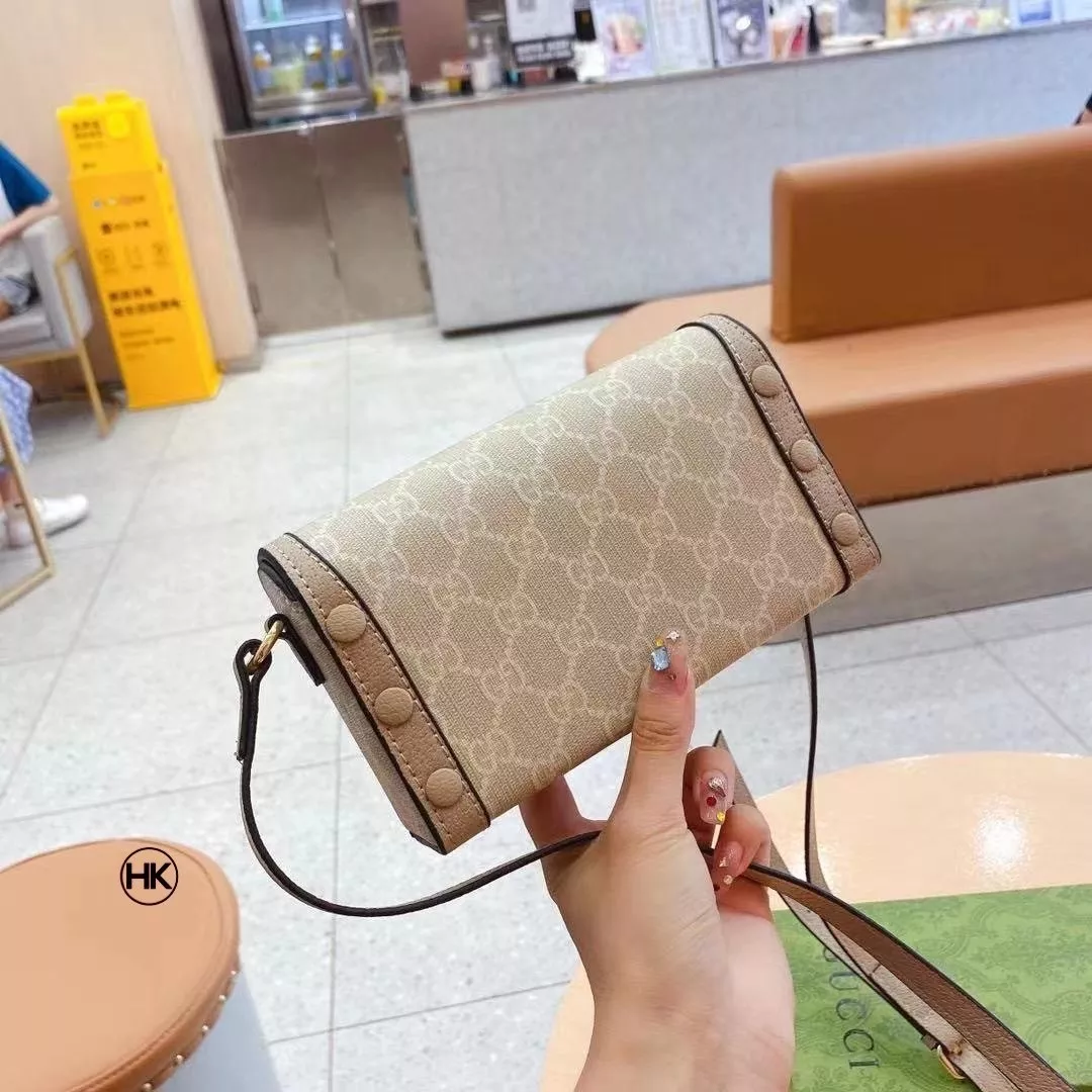 Gucci Horsebit 1955 Mini Bag / Gucci Mini Crossbody Bag / Gucci Phone Bag กระเป๋าสะพายข้าง/สะพายไหล่ สวยเก๋ น่ารัก คุณภาพดี สวยตรงปก ราคาสุดคุ้ม