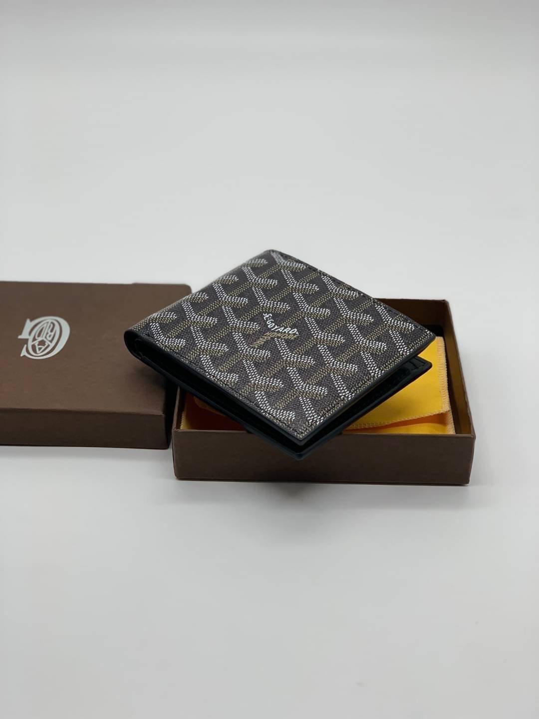 VIP GIFTbag 】GOYARD Victoire Bifold Wallet กระเป๋าสตางค์ผู้ชายใบสั้น พร้อมส่ง 4 สี พร้อมกล่องสวยหรูน่าใช้มากค่ะ