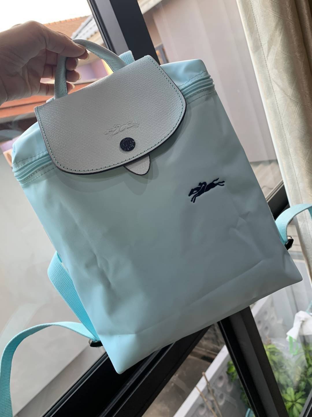 Longchamp LE PLIAGE Club Backpack PASTEL พลาดไม่ได้กับสีใหม่แบบพาสเทล มองแล้วสบายตา อีกหนึ่งในกระเป๋ารุ่นยอดนิยมของLongchamp สำหรับสาวแฟชั่นหัวทันสมัย