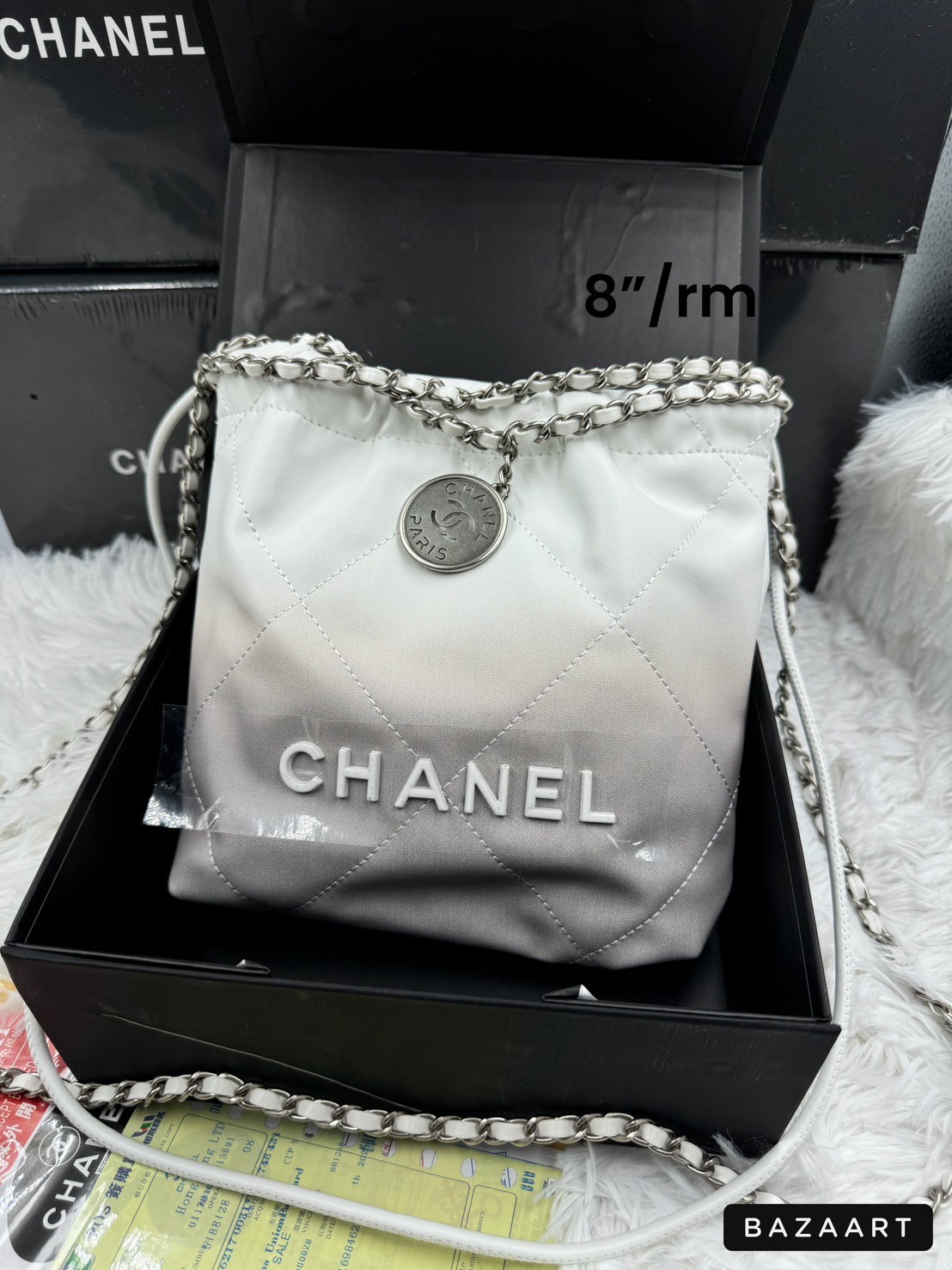 CHANEL 22 Mini Handbag Patent Gradient & Lacquered Metal White / SS22 Logo CC shopping tote กระเป๋าทรงโท้ทไล่สี รุ่นใหม่ มีเสน่ห์ดูดี ดูแพงที่สุด เกรดไฮเอน 1:1
