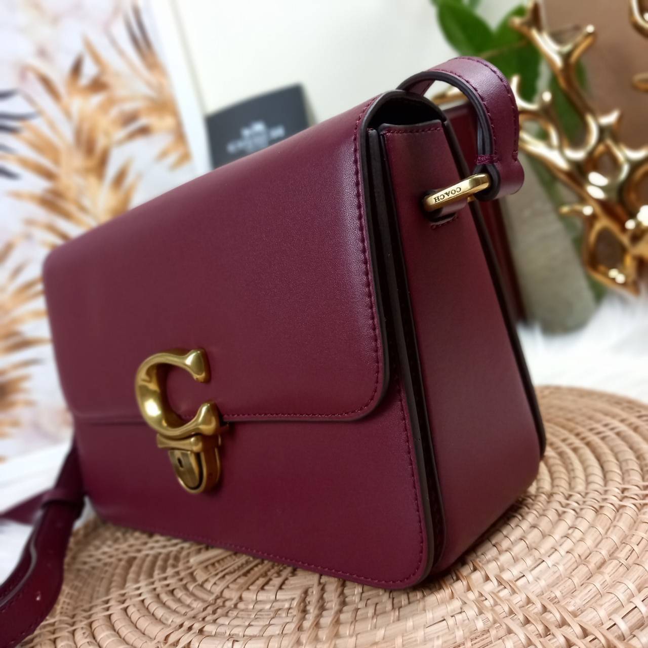 สวยละมุนตาละมุนใจม๊ากก!!🌺🌈 //>>COACH STUDIO GLOVETANNED LEATHER SHOULDER BAG (C6641)🌺ห้ามพลาดเด็ดขาด!! สวยละมุน เรียบหรู ดูแพงสุดๆ!! //กระเป๋าถือ กระเป๋าสะพาย ดีไซน์เนี้ยบ! เฉียบมาก!// วัสดุหนังแท้ หนังเรียบเต็มใบ อยู่ทรง สวย