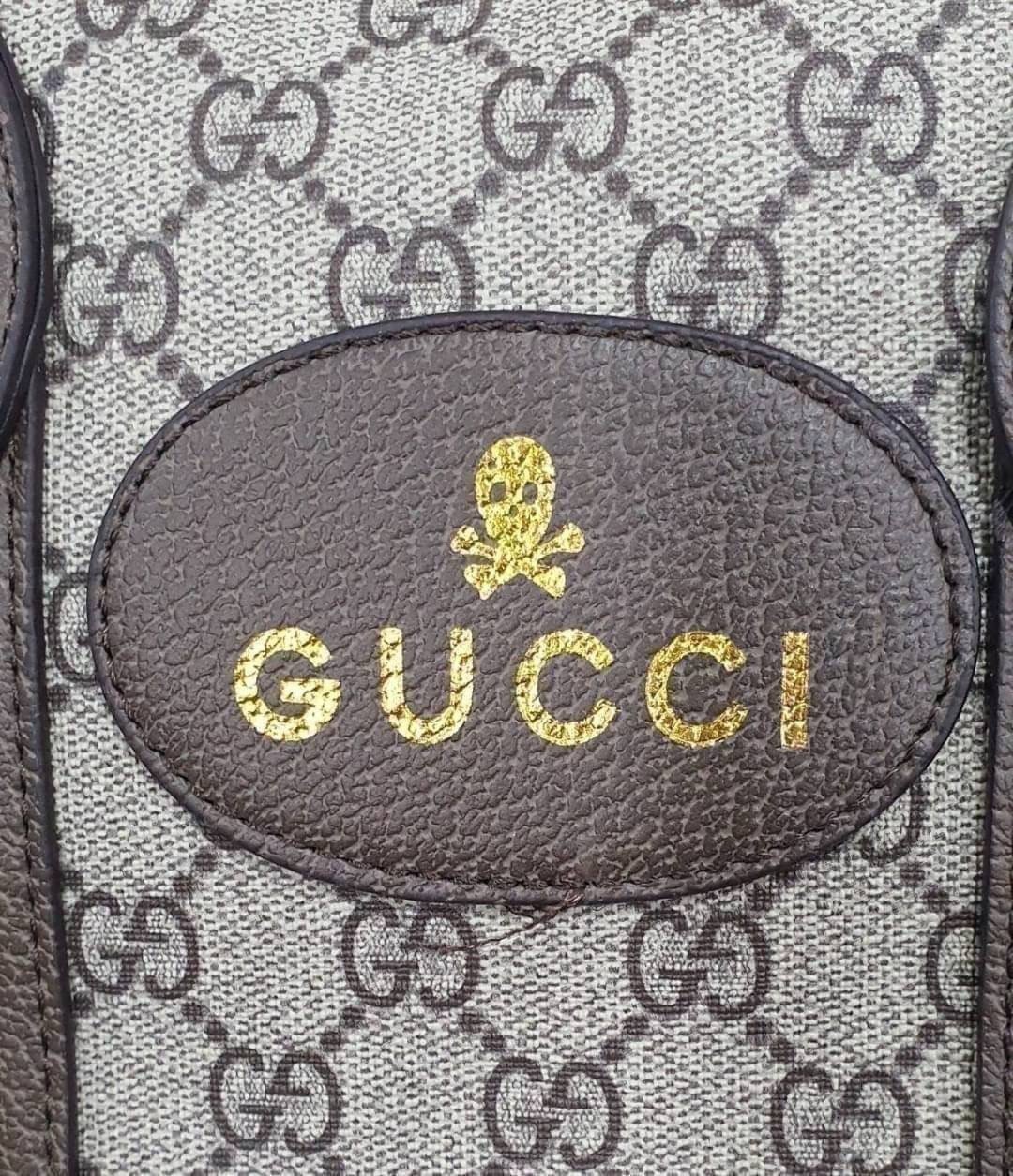 GUCCI Neo Vintage Monogram Travel Bag / Gucci Duffle bag กระเป๋าเดินทางใบใหญ่ มาพร้อมสายสะพายที่สามารถถอดได้ ให้คุณเลือกสะพายไหล่หรือถือได้