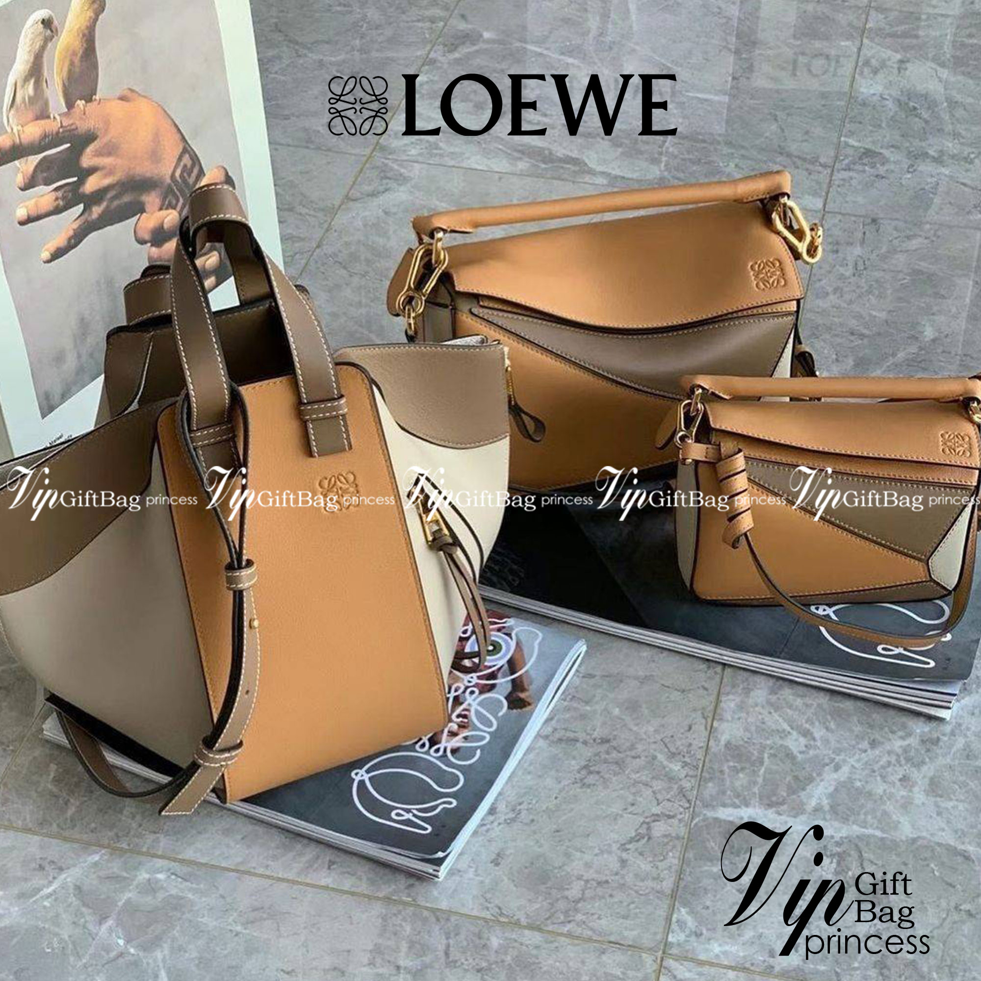 LOEWE HANDLE & SHOULDER BAG GIFT WITH PURCHASE GWP รุ่น Rare items สุดๆวัสดุหนังแท้ Calfskin หนังสวยดีไซน์มีเอกลักษณ์ ใบใหญ่กำลังดี น้ำหนักเบา สามารถปรับได้หลายทรง ด้านข้างมีซิปปรับขยายได้ ภายในโล่งกว้าง ใส่กระเป๋าสตางค์ กล้อง มือถือ ของใช้ได้เยอะ หูหิ้วห