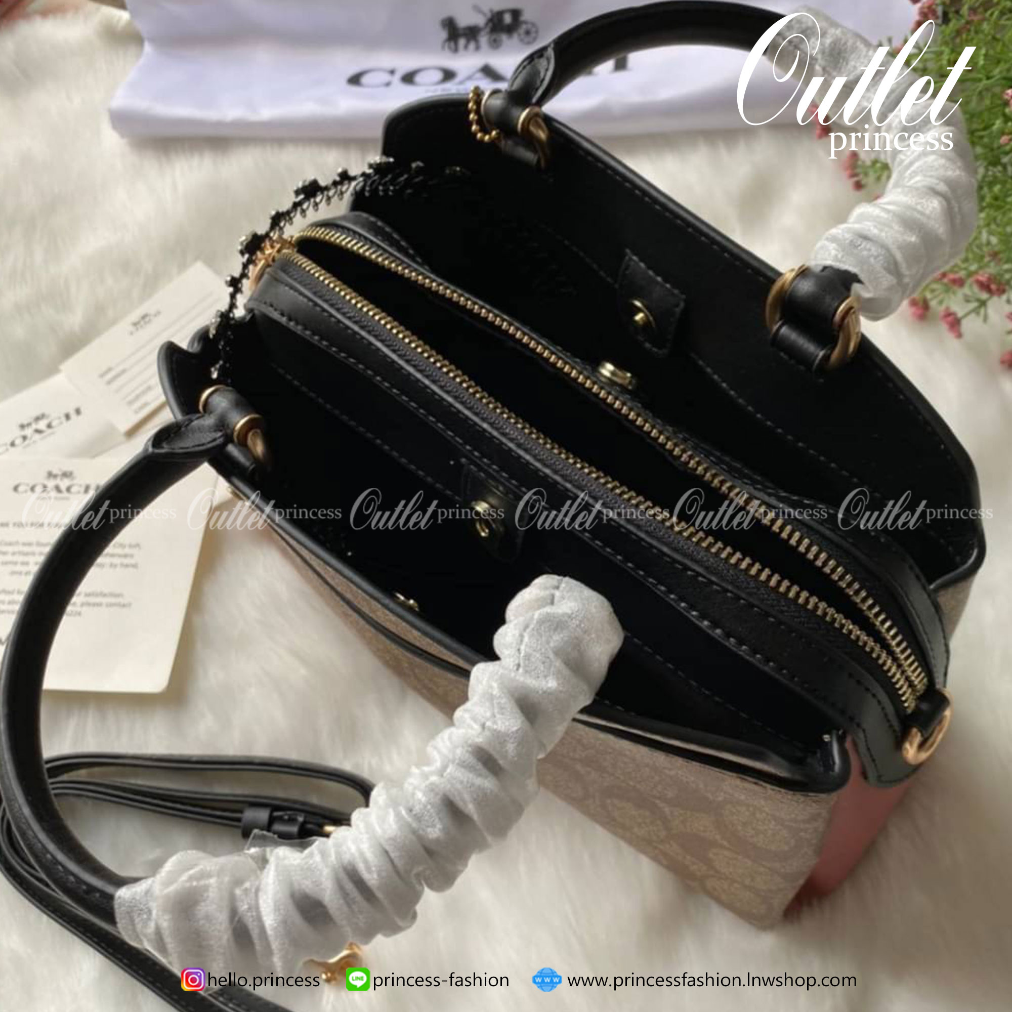 COACH TABBY TOP HANDLE 20 LEATHER BAG 💋กลับมาอีกครั้งตามคำเรียกร้องค่ะ!! กระเป๋าถือ//สะพายข้างได้ วัสดุหนังแท้อย่างดี หนึ่งใบทำหนัง2แบบได้อย่างลงตัว สวยงาม มีอะไหล่ตัวC ใหญ่ด้านหน้าโดดเด่นหรูมากๆค่ะ