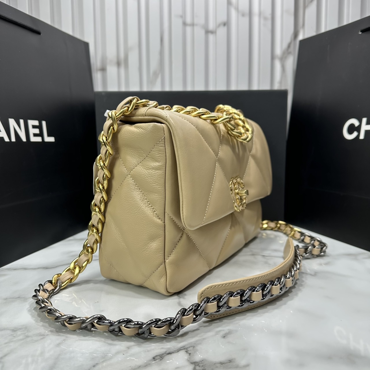 ORI หนังแท้ | CHANEL 19 Flap Bag 25cm กระเป๋าสะพายรุ่นยอดนิยม หนังนิ่มนุ่มลื่น หรูหราระดับตำนาน สวยงามเหนือกาลเวลา