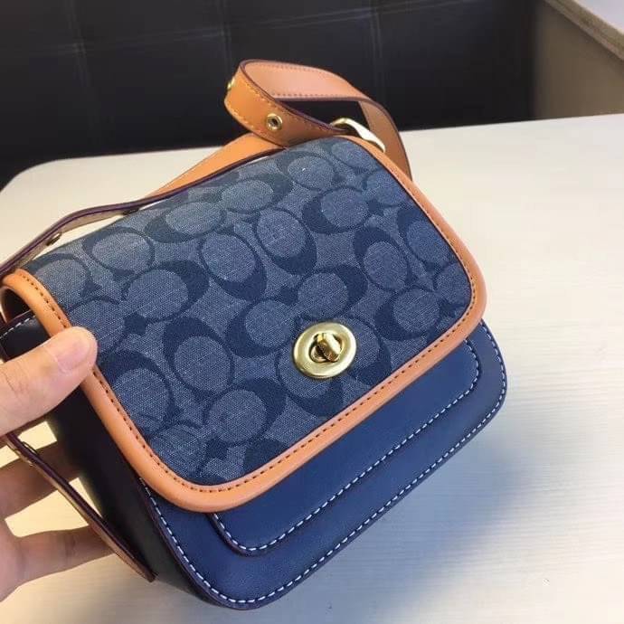 Coach Rambler Crossbody 16 In Signature Chambray