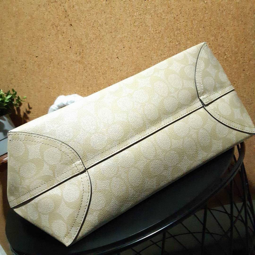 COACH F36658 REVERSIBLE CITY TOTE IN SIGNATURE CANVAS WITH POUCH