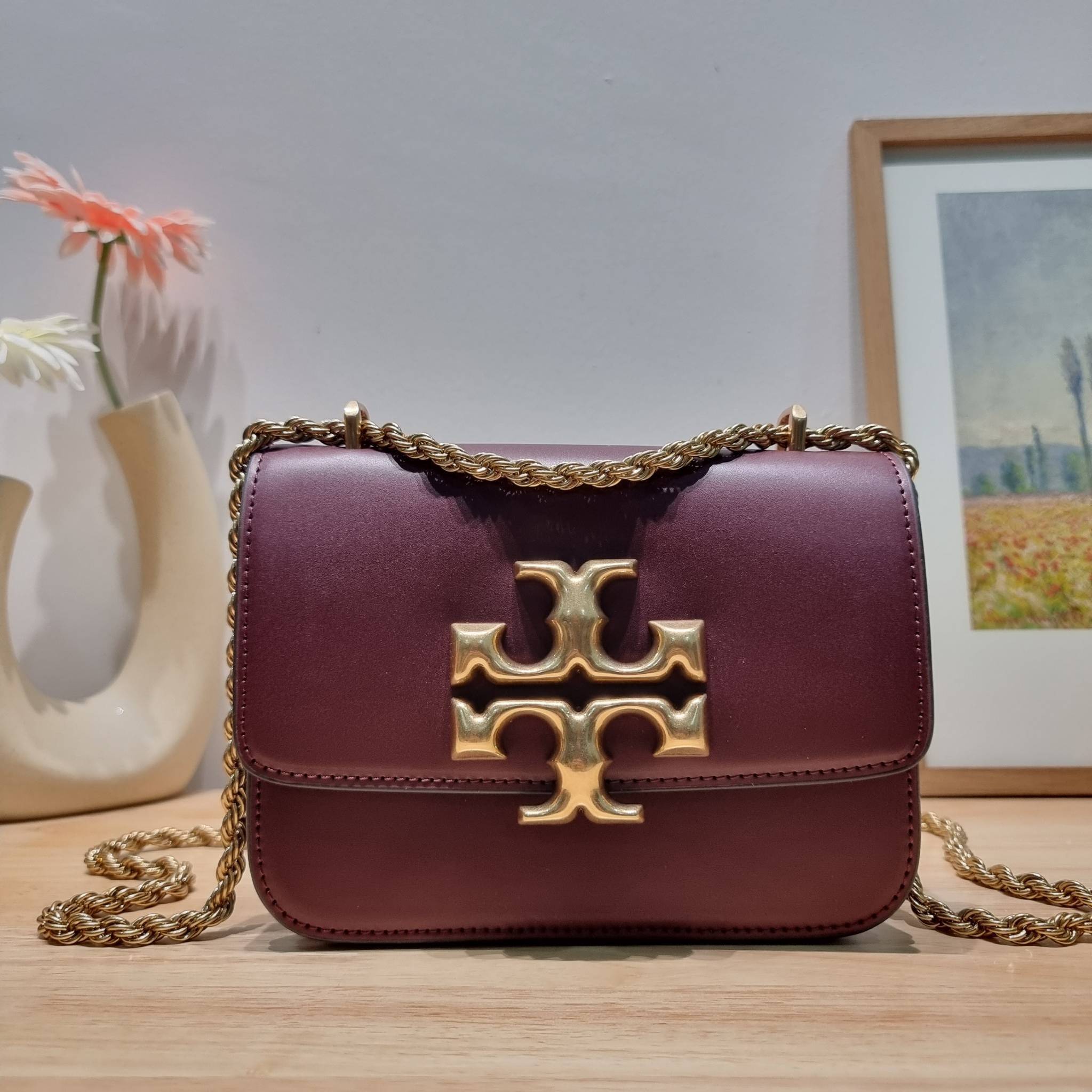 Tory Burch Bag / TORY BURCH ELEANOR SMALL CONVERTIBLE SHOULDER BAG ฮอตไอเท็ม รุ่นนี้ขายดีขายหมด สวยหรู คุณหนู ผู้ดี!! หายากมากแล้วน้า