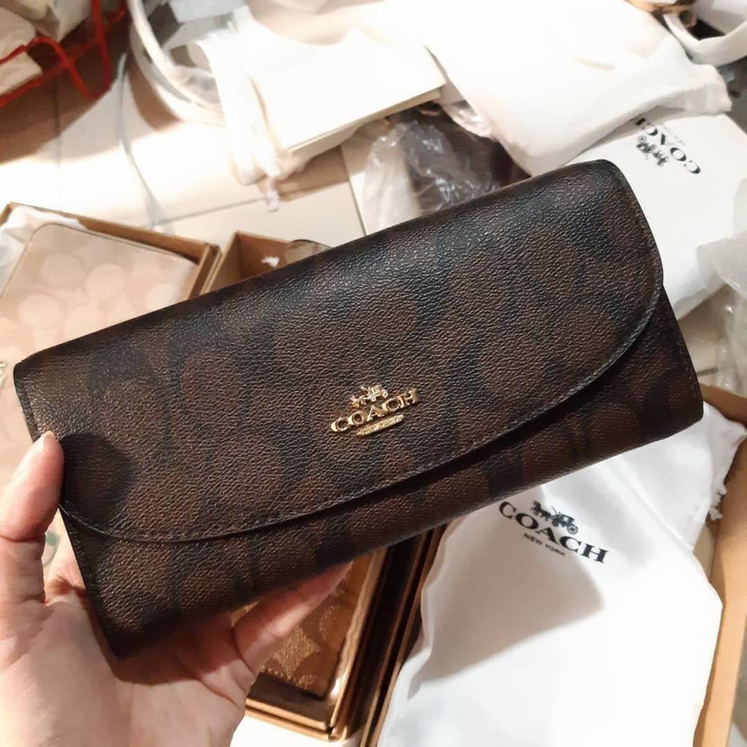 ของแท้ COACH F52601 POP SLIM ENVELOPE WALLET IN SIGNATURE กระเป๋าสตางค์รุ่นฝาพับ ดีไซน์เรียบหรู คลาสสิค ใช้งานง่ายและสะดวกมากๆ