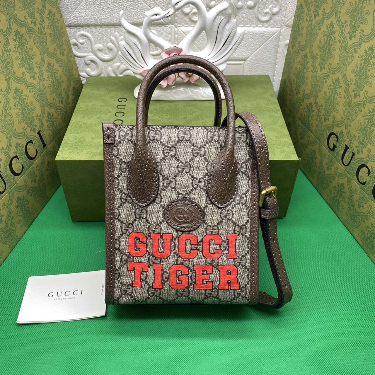 หนังแท้ Gucci Tiger GG mini tote bag พร้อมส่งที่ไทย