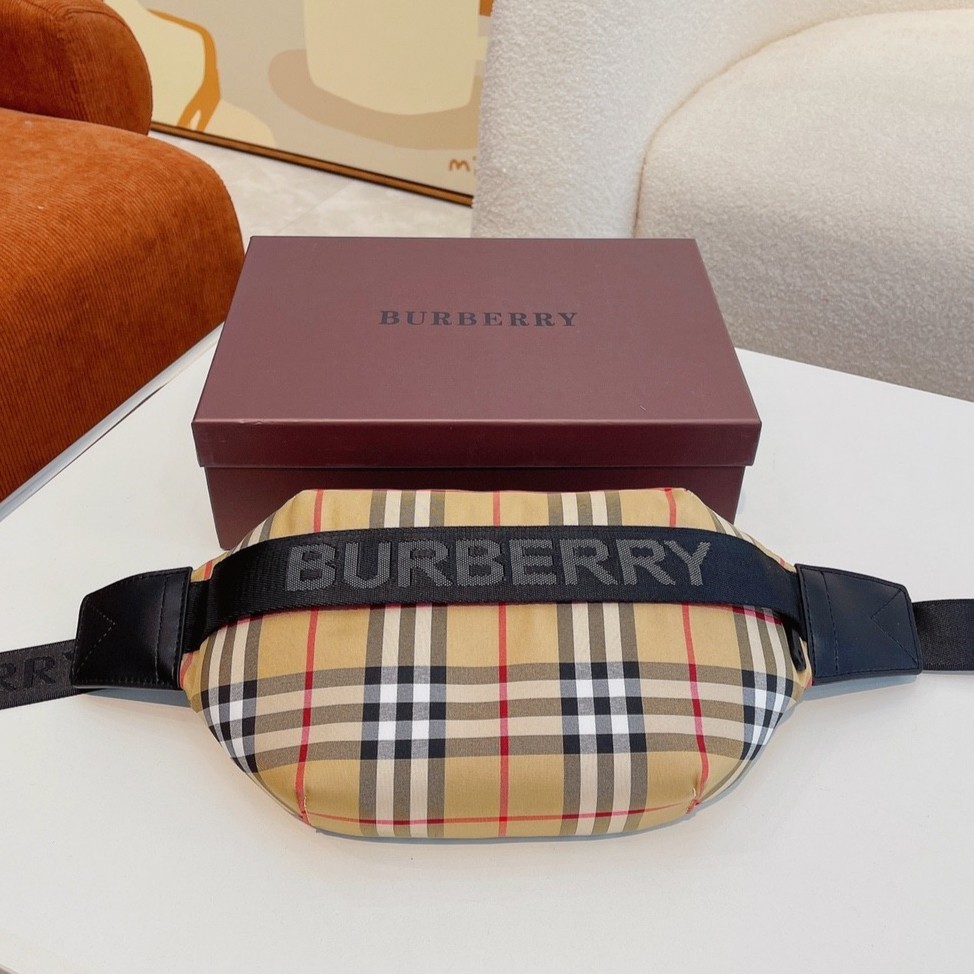 Burberry Vintage Check Sonny Belt Bag / BURBERRY FRAGRANCES BELT BAG กระเป๋าคาดเอว คาดอกแบบ UNISEX ใช้ได้ทุกเพศ ลายวินเทจตามแบบฉบับของแบรนด์