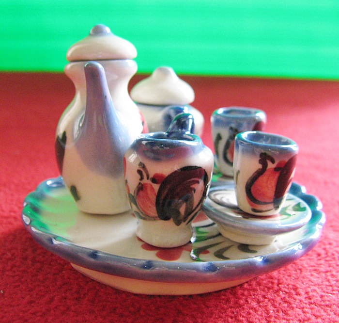 ชุดกาน้ำจิ๋ว ลายตราไก่สีฟ้าค่ะ