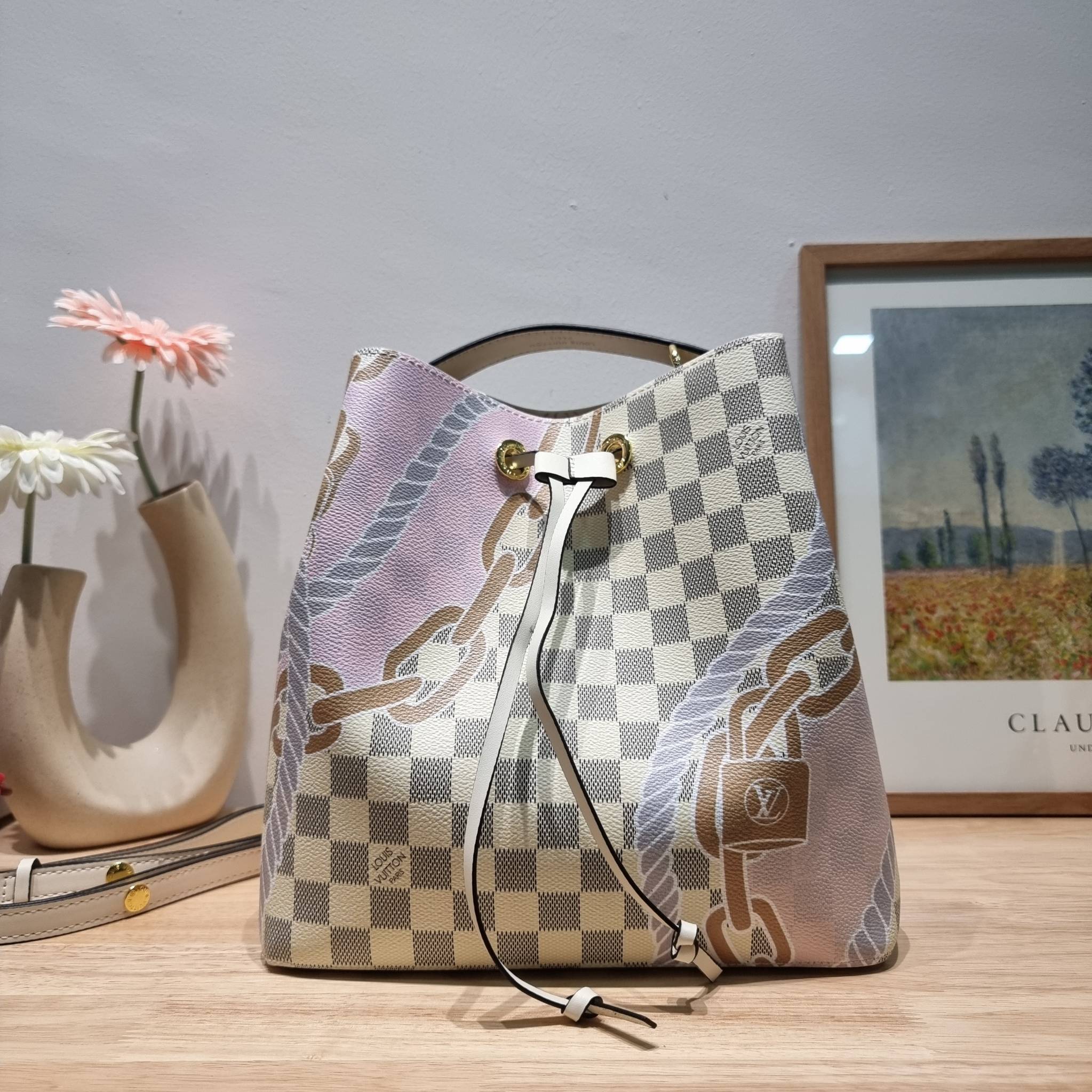LV Neonoe MM Damier Azur New Spring Collection - Nautical อีกหนึ่งรุ่นท็อปฮิต กับดีไซน์ใหม่ต้อนรับฤดูร้อน กับกระเป๋าสะพายทรงบัคเก็ตใบใหญ่