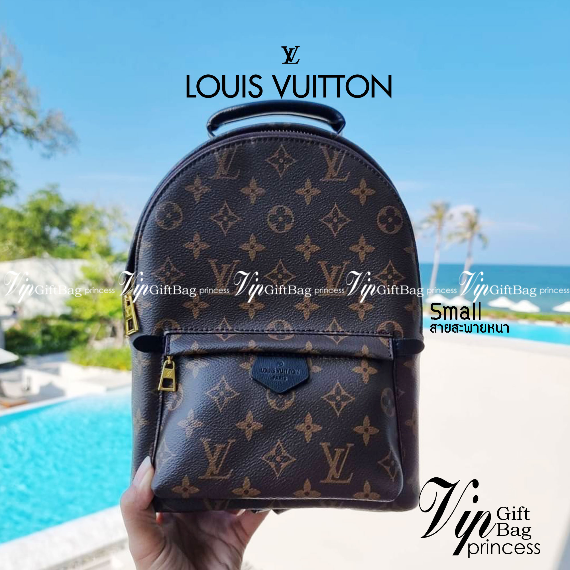 LV Backpack Size Small | สายสะพายเล็ก ถอดได้ LV palm springs New in!! เข้าแล้วกับไอเท็มยอดฮิต หรูหราพร้อม box set สุดสวย ที่สุดของความคุ้มค่า LV palm springs กระเป๋าแบ็คแพ็ค มาให้เลือก 2 ไซส์ ขายดี วัสดุหนังแคนวาสคุณภาพดี มีช่องซิปแบ่งสัดส่วน ใบเล็กสายวะพ