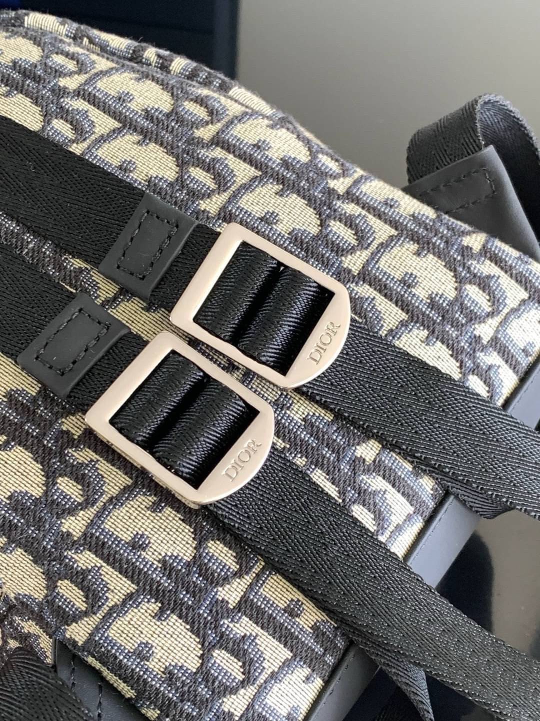 TOP ORI | DIOR Kids' Mini Rider Backpack Oblique Jacquard กระเป๋าเป้ไซส์มินิ งานหนังแท้ เกรดดีสุด ทอลายแบรนด์ด้วยผ้าแจ็คการ์ดเนื้อแน่นอย่างดี