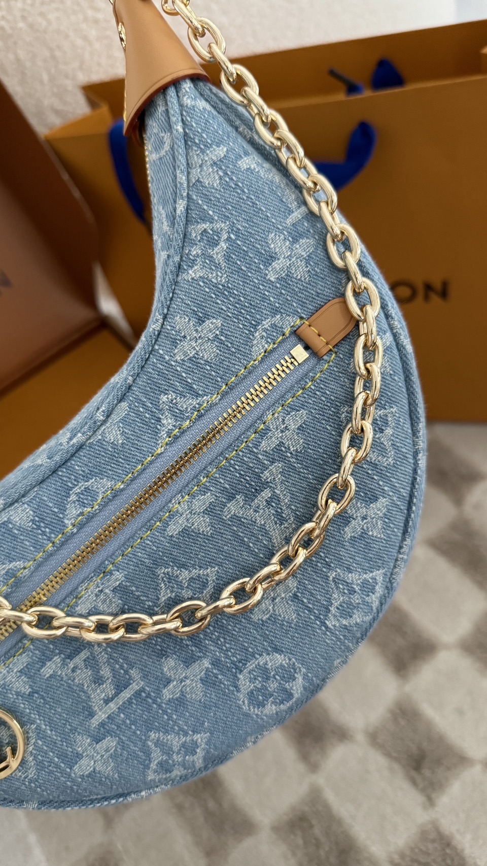 LV Loop Other Monogram Canvas Sky Blue Denim กระเป๋าสะพายทรงโฮโบเดนิม รูปทรงพระจันทร์ครึ่งเสี้ยว เกรดออริ 1:1 ใช้งานต่างประเทศได้