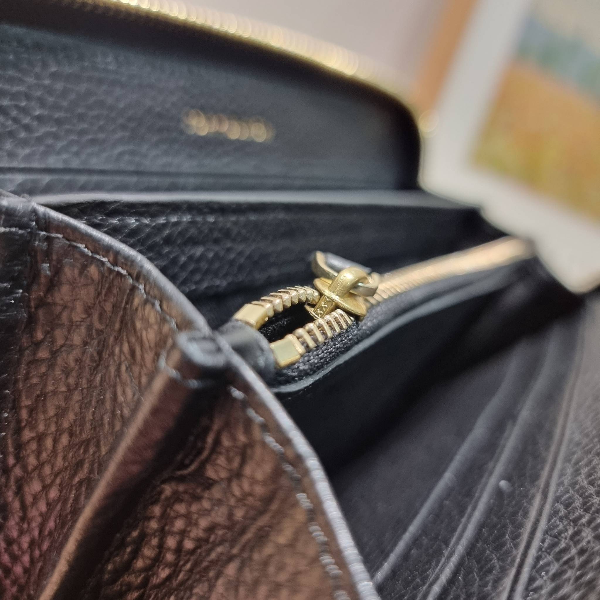 TORY BURCH THEA MULTI GUSSET ZIP CONTINENTAL WALLET กระเป๋าสตางค์ใบยาวเบสท์เซลเลอร์ ขนาดกำลังพอเหมาะ ดีไซน์เรียบหรู