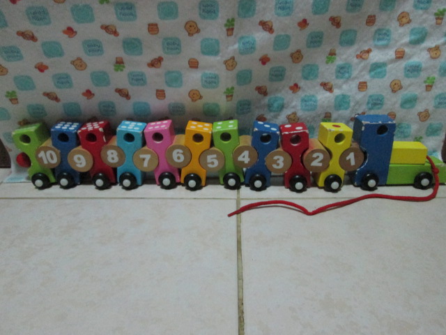 Counting Wooden Train ของเล่นเสริมพัฒนาการสำหรับเด็กมือสอง