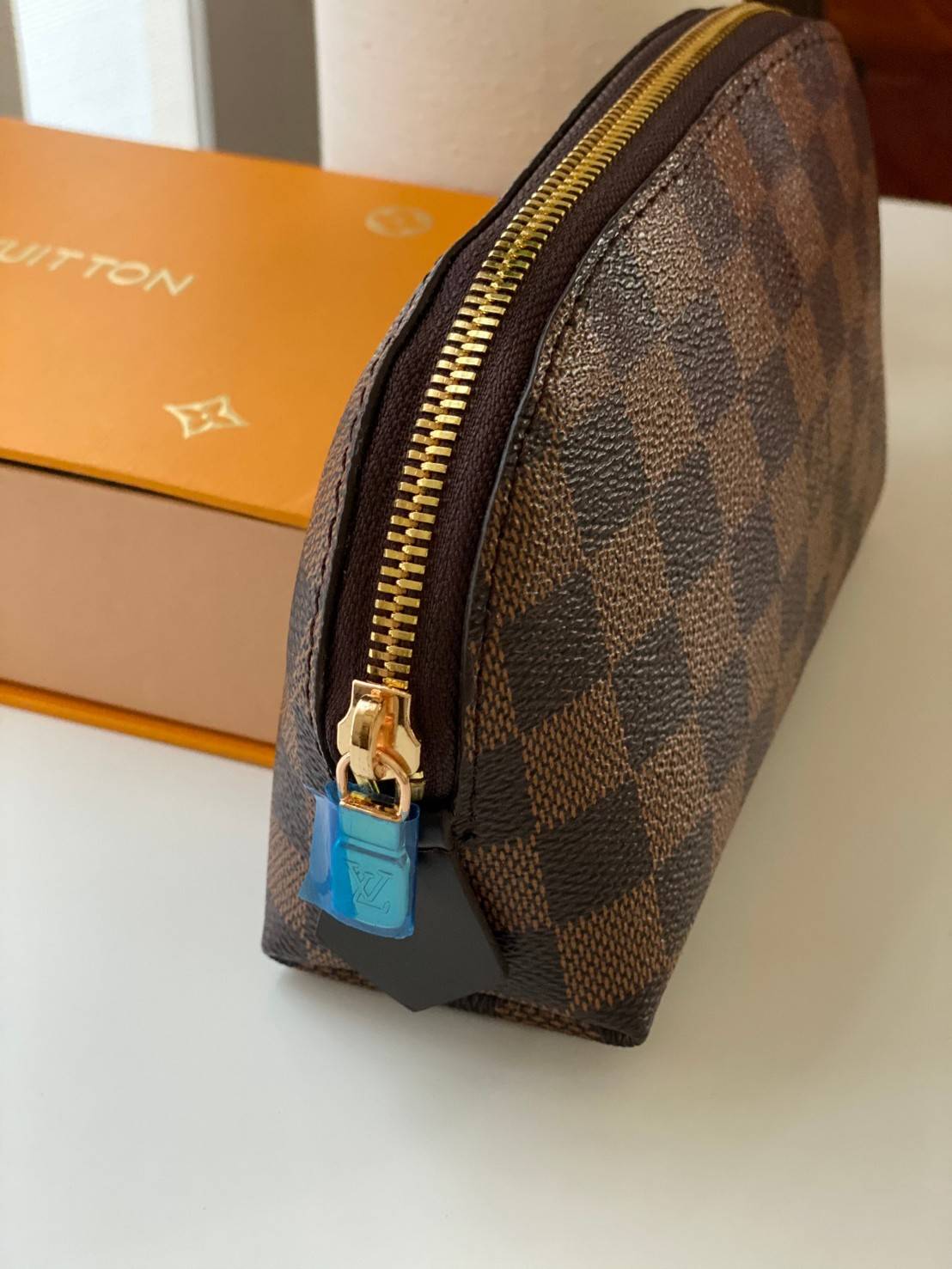 พรีเมี่ยมกิ๊ฟแท้ 100% 】พร้อมส่งที่ไทยที่นี่ที่เดียว LOUIS VUITTON cosmetic Gift Box Set
