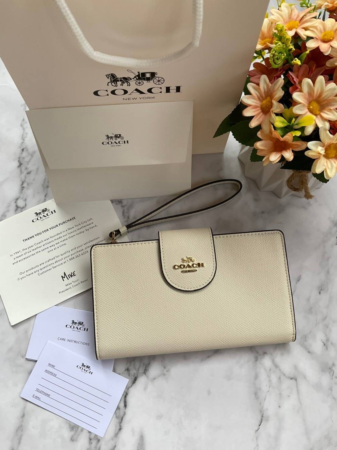 COACH TECH WALLET (COACH C2869) New Coach กระเป๋าสตางค์ใบยาวรุ่นใหม่ ใส่โทรศัพท์ได้ด้วยน๊า!! คอลเลคชั่นสวยหรู