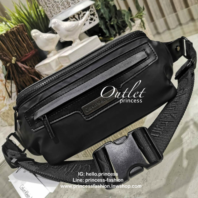 CALVIN KLEIN" JEANS NYLON WAIST BAG กระเป๋าสะพายคาดเอวหรือคาดอกอกรุ่นใหม่ล่าสุดดีไซน์สุดฮิต Limited Edition จาก Calvin Klein Factory วัสดุ Nylon+Polyester 100% คุณภาพดีดูเเลรักษาง่าย กันน้ำ เปิดปิดด้วยซิปสะดวกใช้ หัวซิปแบรนด์ด้านหน้ามีโลโก้และช่องซิป