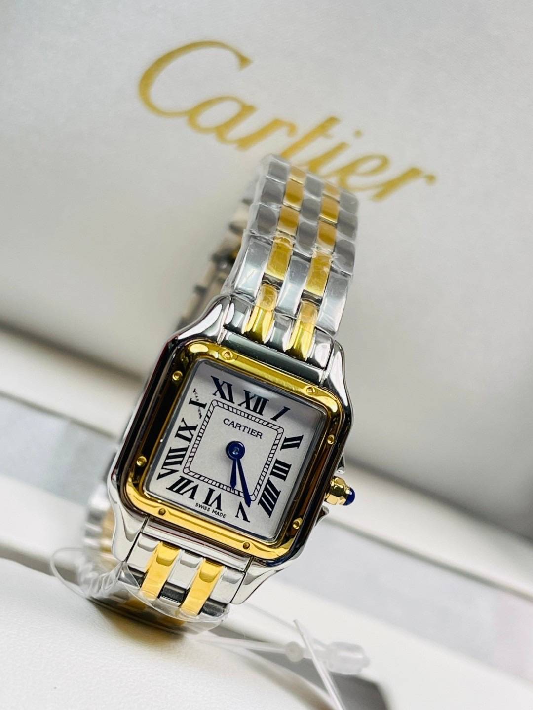 เกรดเทพ Top ORI | นาฬิกาคาเทียร์ New Cartier PANTHERE DE CARTIER WATCH(Ori) เครื่องญี่ปุ่นแท้ 100 % Size 23x30 mm. box set