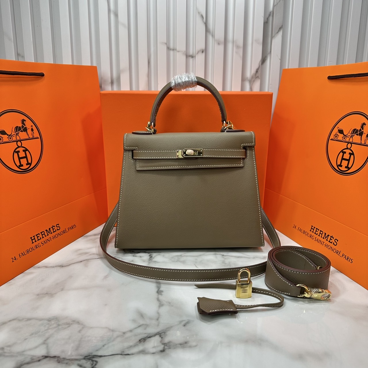 ORI หนังแท้ | Hermes Kelly 25cm กระเป๋าสะพายที่สุดแห่งหรูหราลัคชู นิยามของความสง่างามเหนือกาลเวลา แบรนด์เนมในฝัน งดงามดั่งเจ้าหญิง