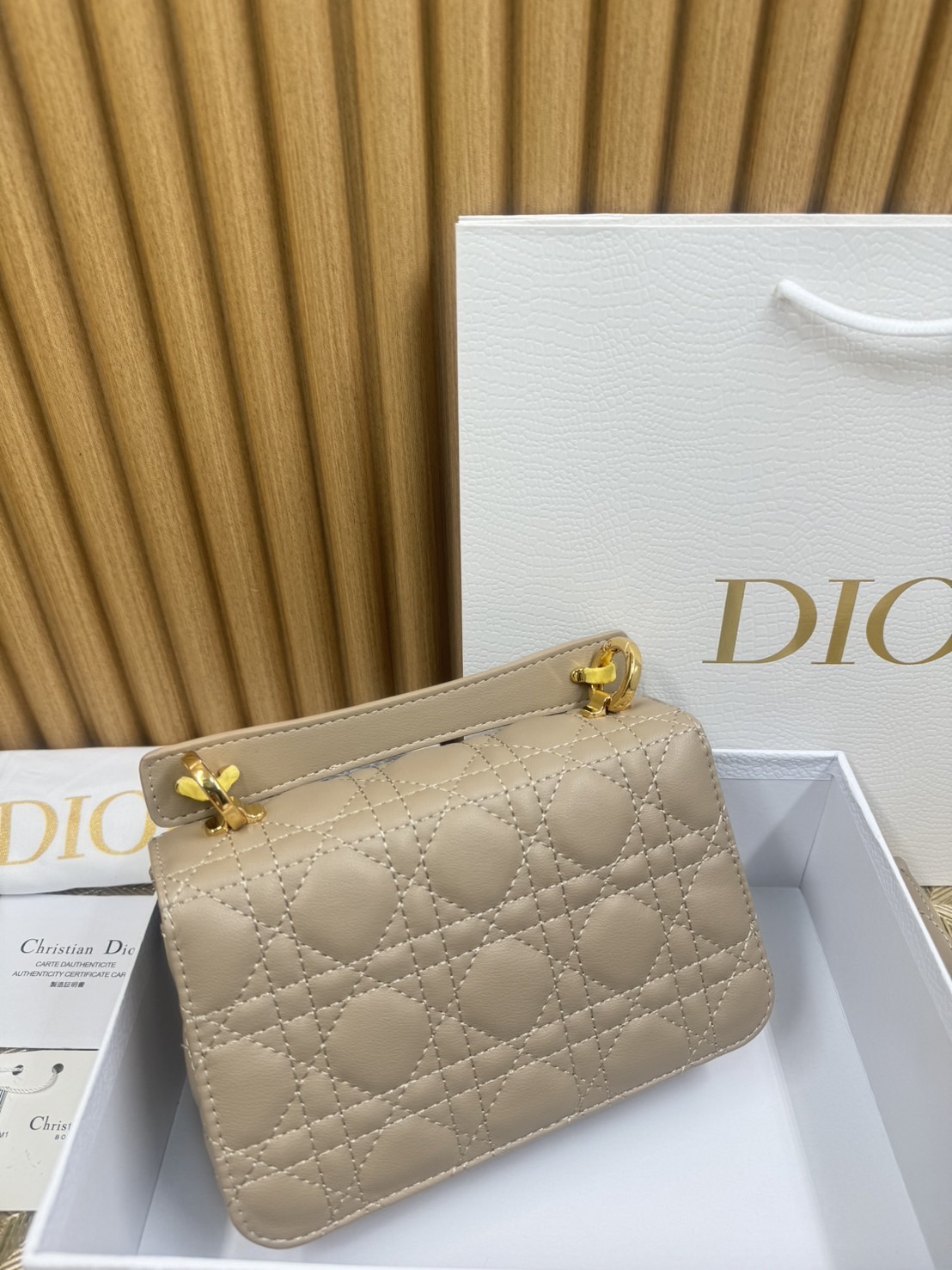 พร้อมส่ง 6 สี Mini Dior Jolie Top Handle Bag 20cm กระเป๋าสะพาย เกรดออริ สลับแท้ 1:1 ใช้ต่างประเทศได้