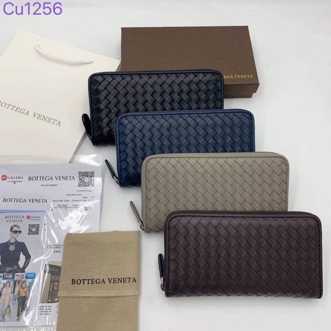 BOTTEGA VENETA ZIP AROUND WALLET / BOTTEGA LONG WALLET กระเป๋าสตางค์ยาวซิปรอบ เอกลักษณ์หนังสานคลาสสิก สร้างสรรค์ให้ไอเท็มนี้ดูหรู ดูแพง ใบจริงสวยมาก ใช้ได้ทั้งชายหญิง มาจำนวนจำกัด รีบตำกันน้า ไม่อยากให้พลาดเลยจ้า