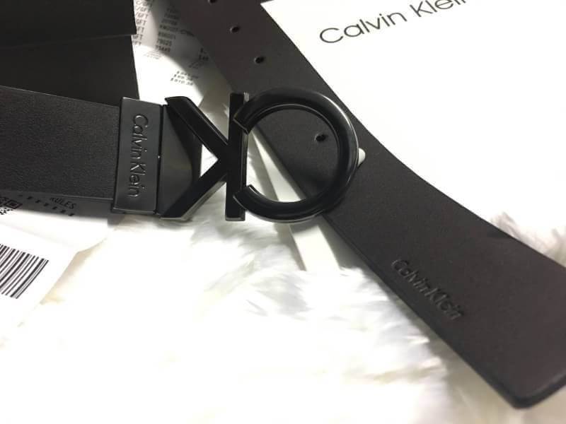 ชุดของขวัญสำหรับคุณผู้ชาย เข็มขัด Calvin klein พร้อมกล่องสวยหรู พร้อมถุงกระดาษแบรนด์ ซื้อเป็นของขวัญ ของฝาก ปีใหม่ ดีเลิศมากค่ะขอบอก