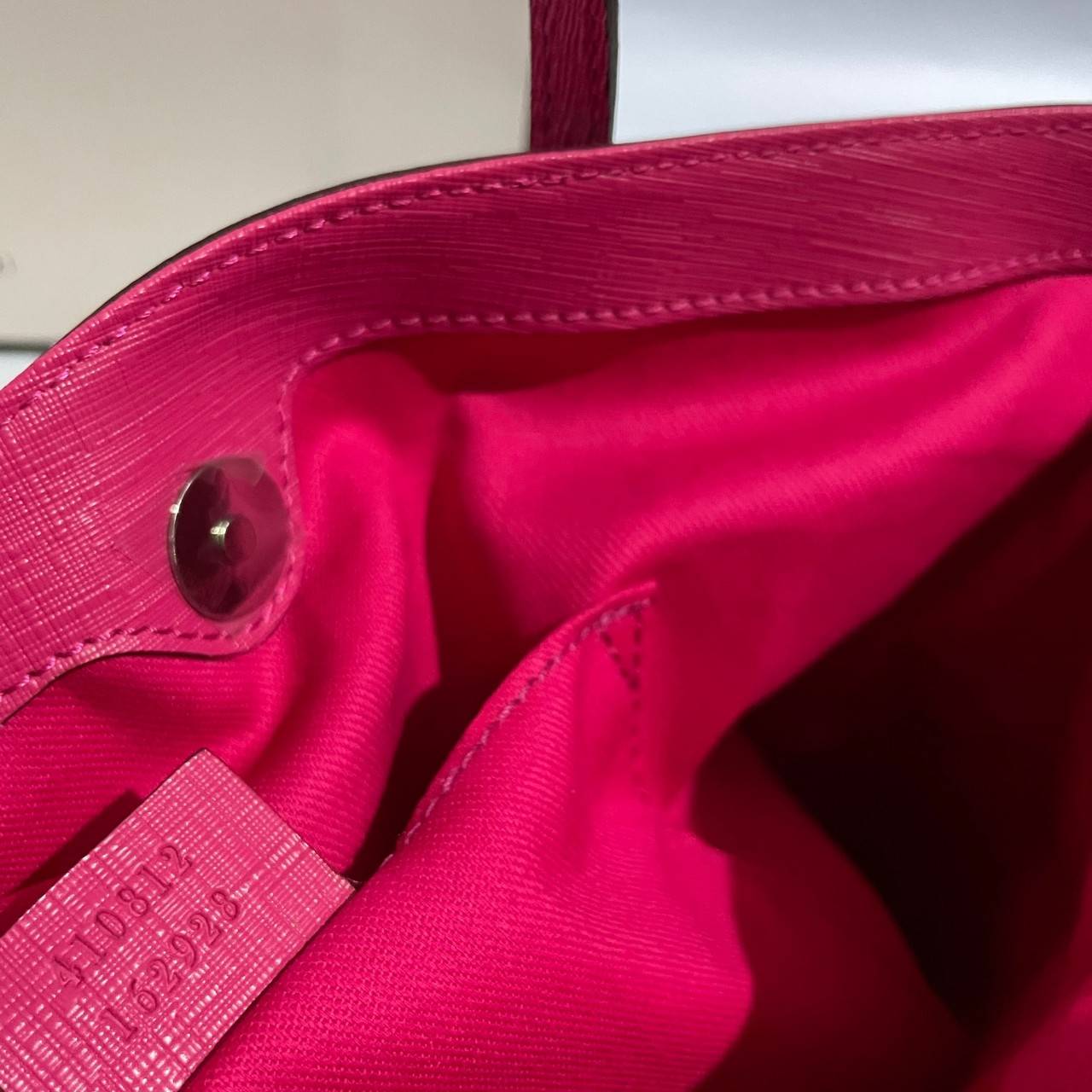 VIP 】Animal-Friendly Gucci Kid GG Supreme Tote Bag งานหนังแท้ทรงตั้งสวย ขนาดกะทัดรัด จุของได้เยอะ ใช้ได้ทั้งเด็กและผู้ใหญ่ น่ารักมากค่ะ