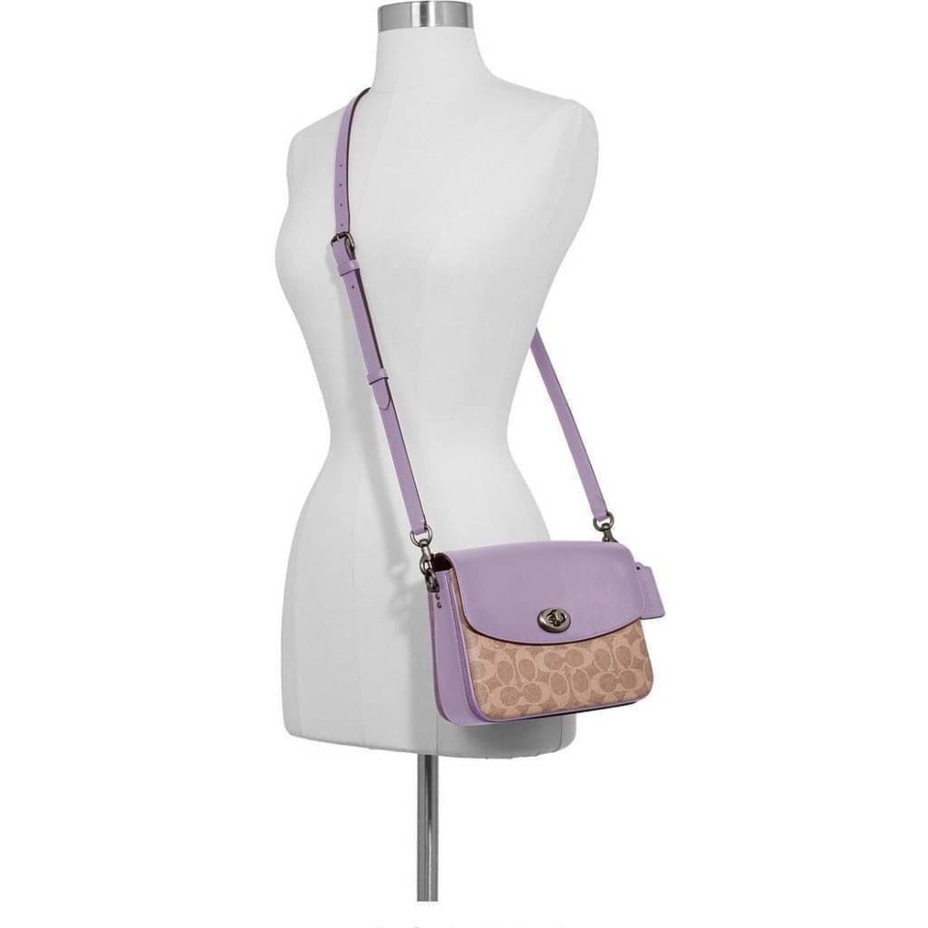 3สาย Coach 89089 Cassie Crossbody 19 In Signature Canvas เรียบหรู ดูดี ต้องไอเท็มนี้เลยจ้า กระเป๋าถือ/สะพายข้าง สุดพิเศษ!! มีสายมาให้ถึง 3 แบบ!! สลับใช้แมทช์ตามสไตล์ได้เลย วัสดุหนังแคนวาสสลับหนังเรียบ เปิด-ปิดด้วยตัวบิดล็อค ภายในแบ่งสัดส่วนอย่างดี ใส่ของไ