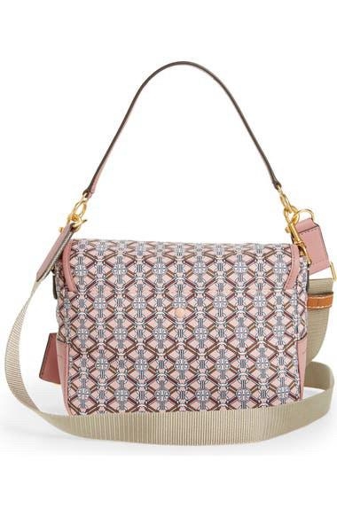 ของแท้ 💯% Tory Burch Piper Printed Crossbody 74656 กระเป๋าถือ สะพายข้างหรือ Crossbody ได้ ด้านในโล่งมี1ช่องซิป และ1ช่องใส่ของจุกจิก ซับในผ้าสวยหรู มีช่องซิปใส่ของด้านนอก