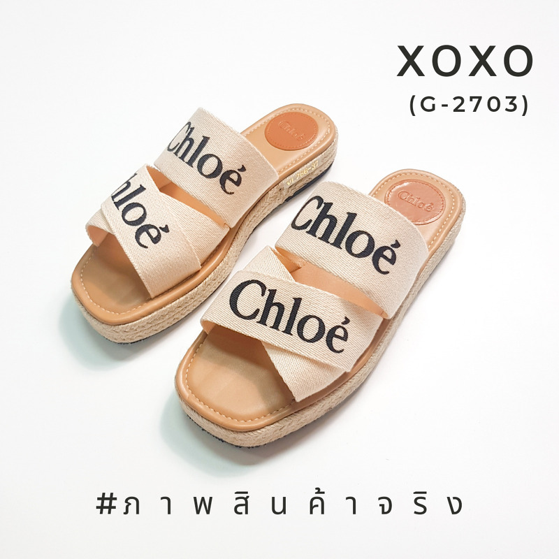 CHLOÉ LOGO SLIDE SANDEL ช่วงนี้ แบรนด์นี้เค้าอินมากคะ แอดบอกไว้เลยไม่มีไม่ได้แล้ว งานสวม ใส่สบาย วัสดุผ้าแคนวาส ตีแบรนด์ไค้วครอสเอ็กซ์ ส้นเสมอ มีส้นเล็กน้อย กำลังใส่สบายไม่เขย่ง น้ำหนักเบา