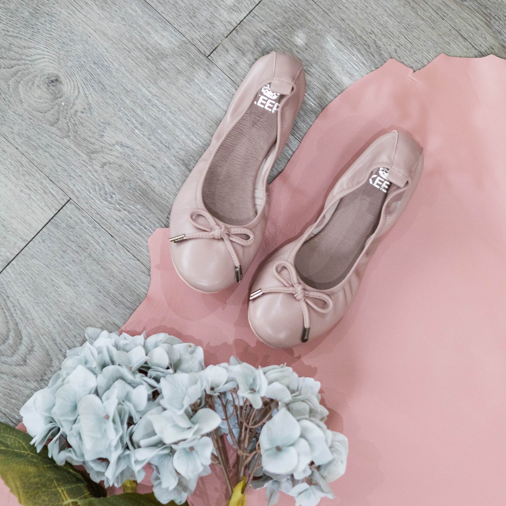 ใหม่ล่าสุด ตามคำเรียกร้อง Ballet_KEEPSHOES รองเท้า ส้น Flat 1 cm. หนังแกะทั้งคู่ ใส่นิ่ม เดินสบาย เหมาะกับทุกวัน 😁 >หนังแกะแท้ นิ่มสบายเท้า ( Import sheepskin ) >ซับหนังแท้ด้านในอย่างดี ระบายอากาศไม่มี กลิ่นอับ ไม่เหม็นเท้า ด้วย Technology N