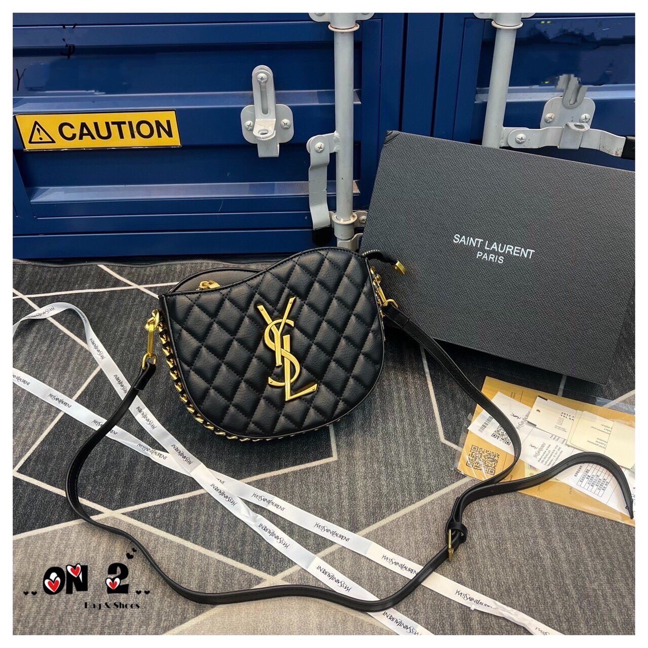 YSL Half Moon Hobo Curve Bag รุ่นพิเศษ ปากกระเป๋าดีไซส์โค้งสวย ขนาดกำลังดี ใช้ได้ตลอด งานหนังสวย มาพร้อมสายยาว คอลนี้ไม่มีไม่ได้น้าา สวยเกินราคาเเน่นอนค่า