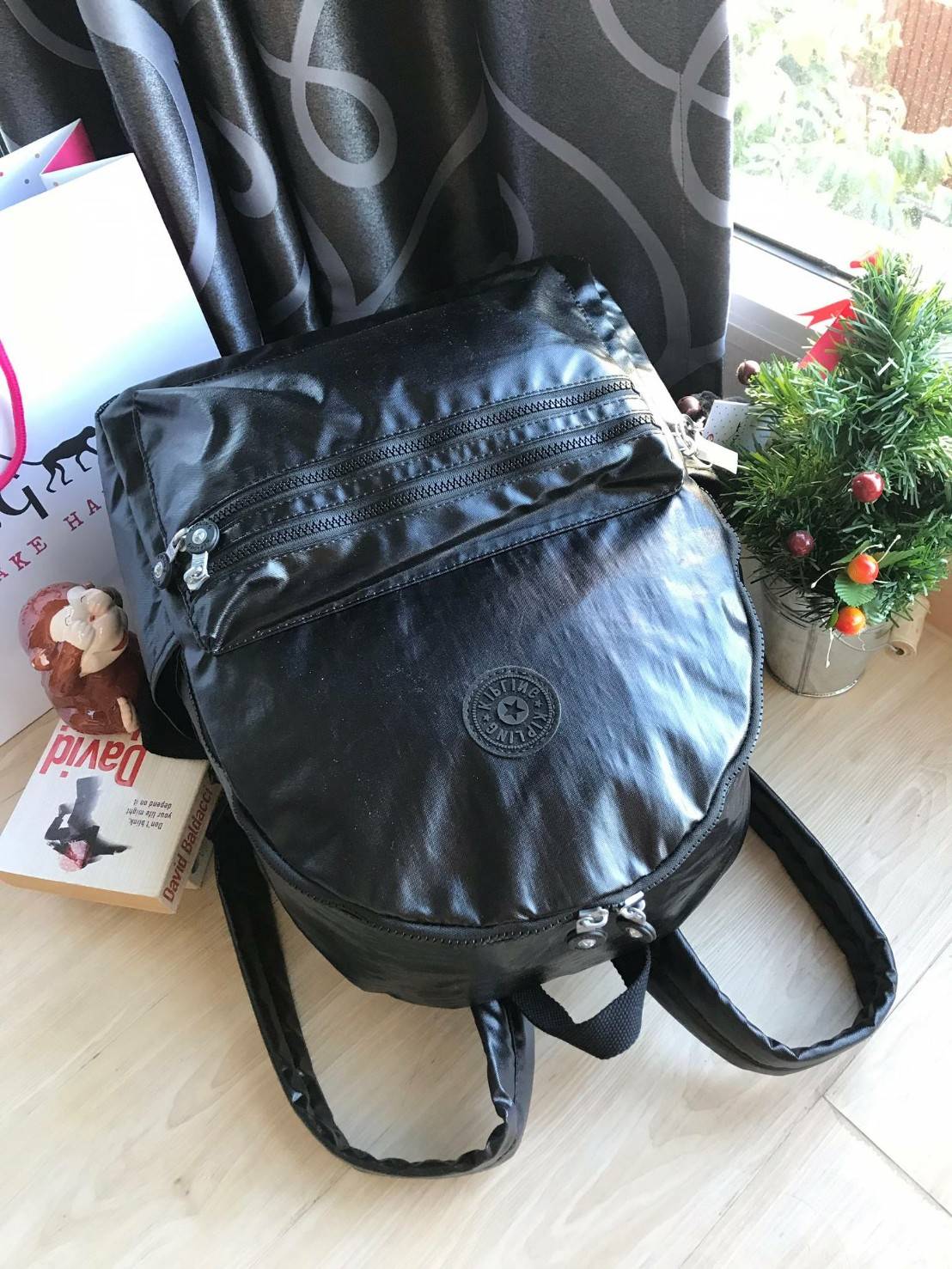 KIPLING LARGE BACKPACK WITH DOUBLE ZIPSกระเป๋าเป้จากคอลเลคชั่น Mayday วัสดุ Nylon & Polyester 100% น้ำหนักเบา ใส่ของได้เยอะแบบไร้กังวล เปิดปิดด้วยซิปคู่ ด้านหน้ามี2ช่องซิปใส่ของจุกจิกที่ต้องหยิบใช้บ่อย ใบใหญ่กับราคาเบาๆเลยคร้า!!