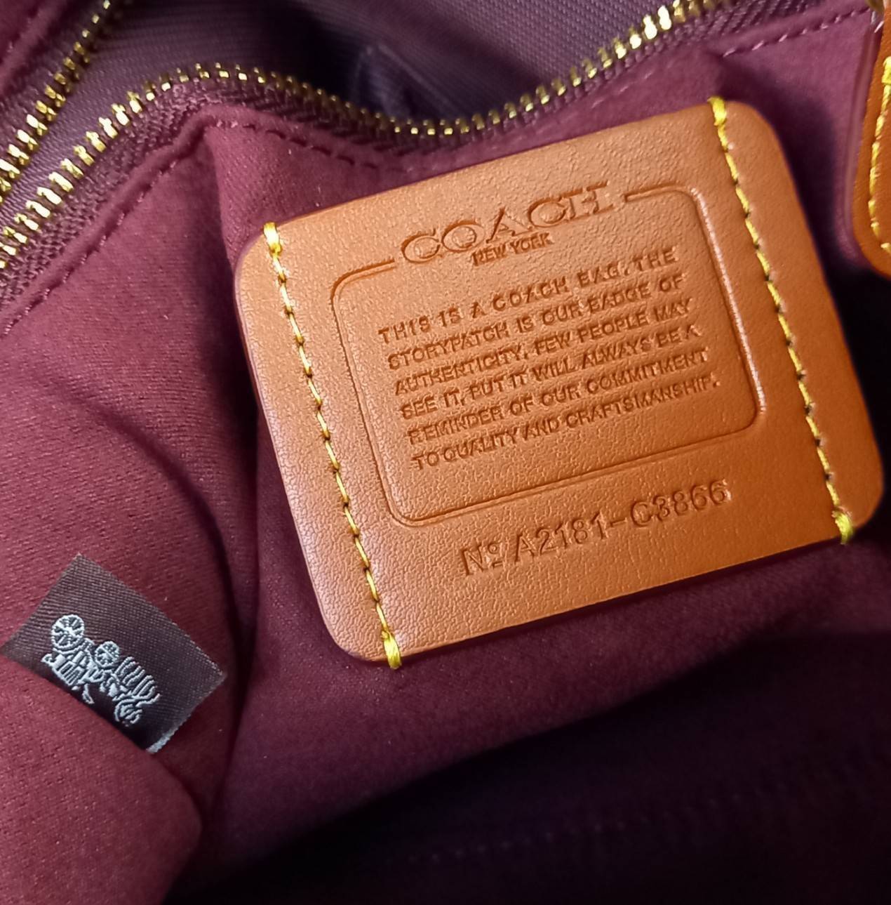 COACH FIELD TOTE 22 WITH HORSE AND CARRIAGE PRINT (C3866)ðāļāļĢāļ°āđāļāđāļēāļāļ·āļ āļāļĢāļ°āđāļāđāļēāļŠāļ°āļāļēāļĒ Unisex āļāļĢāļ TOTE āļŠāļļāļāļŪāļīāļ āļāļĩāđāļŪāļīāļāļāļąāļāļĄāļēāļāļāļąāđāļāļāļēāļĒāđāļĨāļ°āļŦāļāļīāļ// āļ§āļąāļŠāļāļļāļŦāļāļąāļāđāļāļāļ§āļēāļŠāļāļļāļāļ āļēāļ āļāļŠāļĄāļŦāļāļąāļāđāļāđāļāļĒāđāļēāļāļāļĩ āļāļĒāļđāđāļāļĢāļ āļŠāļļāļāļŠāļ§āļĒ āđāļāļāđāļāđāļāļāđāļ§āļĒāļĨāļēāļĒ C Signature āļāļĩāđāđāļāđāļāđāļāļāļĨāļąāļāļĐāļāđ// āļāđāļēāļāđāļāđāļĨāđāļāļāļ§