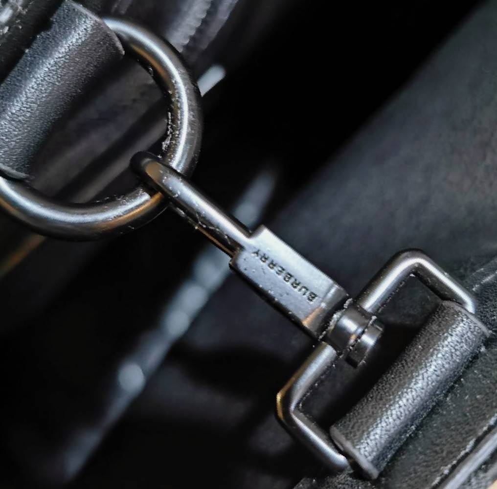 VIP 】ห้ามพลาด! พร้อมส่ง Rare Items! NEW ARRIVAL! BURBERRY FRAGRANCES MONOGRAM TOTE BAG VIP GIFT WITH PURCHASE (GWP) Limited Edition จาก BURBERRY PURFUME COUNTER วัสดุหนังแท้และ POLYAMIDE ขึ้นลาย TB Monogram ประดับโลโก้ด้านหน้า ใบใหญ่จุใจ ใส่หนังสือ เอกสาร