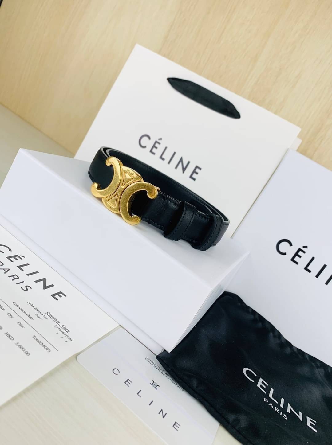 หนังแท้ Ori CELINE BELT LOGO 25MM / Celine Vintage Logo Leather Belt ออริจินอลเกรด 1:1 หนังแท้ หัวเข็มขัดโลโก้แบรนด์แบบ 3D Vintage สีทอง ปั้มโลโก้คมชัดคล้ายของจริง สายปรับระดับได้ในดีไซน์เรียบหรูเข้ากับทุกลุ๊คใช้ได้ทั้งชายหญิง สินค้ามาพร้อม Original Packa