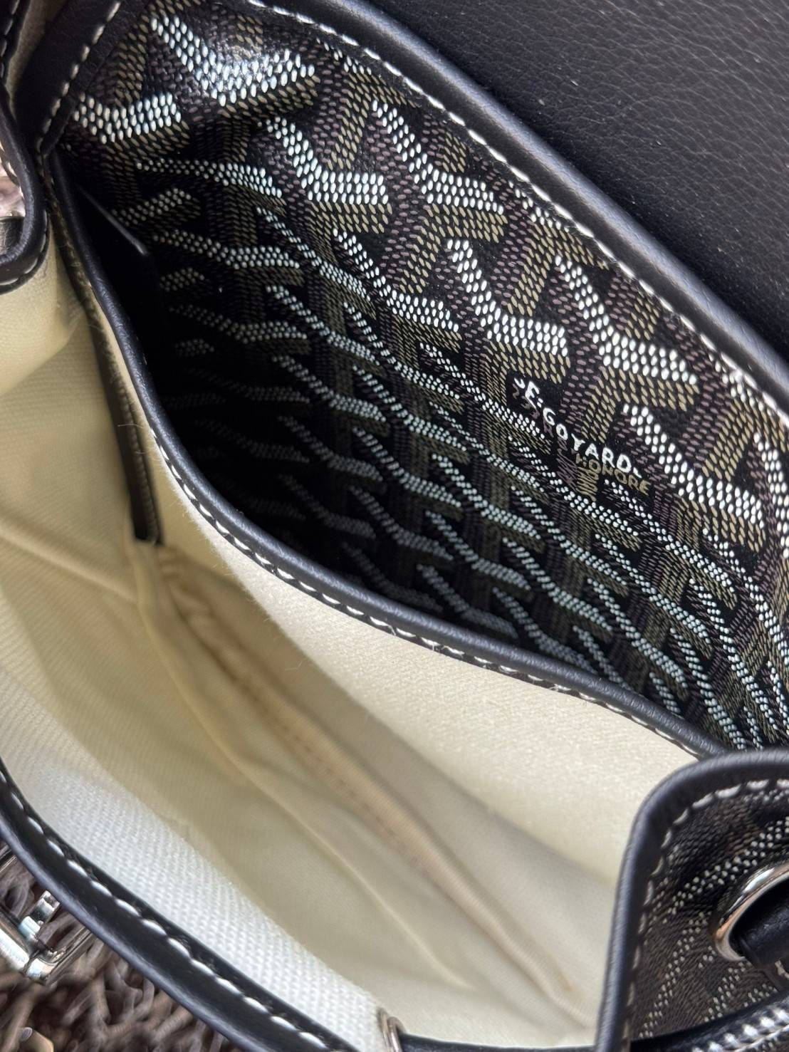 ORI หนังแท้ | Goyard Alpin Mini Backpack กระเป๋าเป้สะพายหลัง ปรับถือหรือสะพายข้างได้อย่างลงตัว ที่สามารถทำให้เป็นหลายรูปแบบ