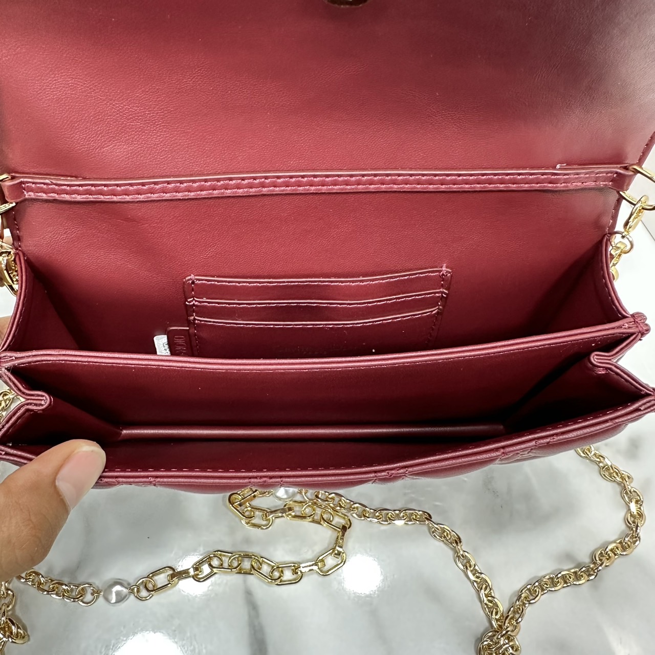 ORI หนังแท้ | My Dior Mini Bag / Dior Clutch Bag กระเป๋าสะพายทรงคลัชทันสมัย หรูหราสง่างาม จะถือหรือสะพายก็ดูดีมีระดับ กระเป๋าที่ใช้งานได้จริงใบนี้ใส่ของจำเป็นได้ครบถ้วน