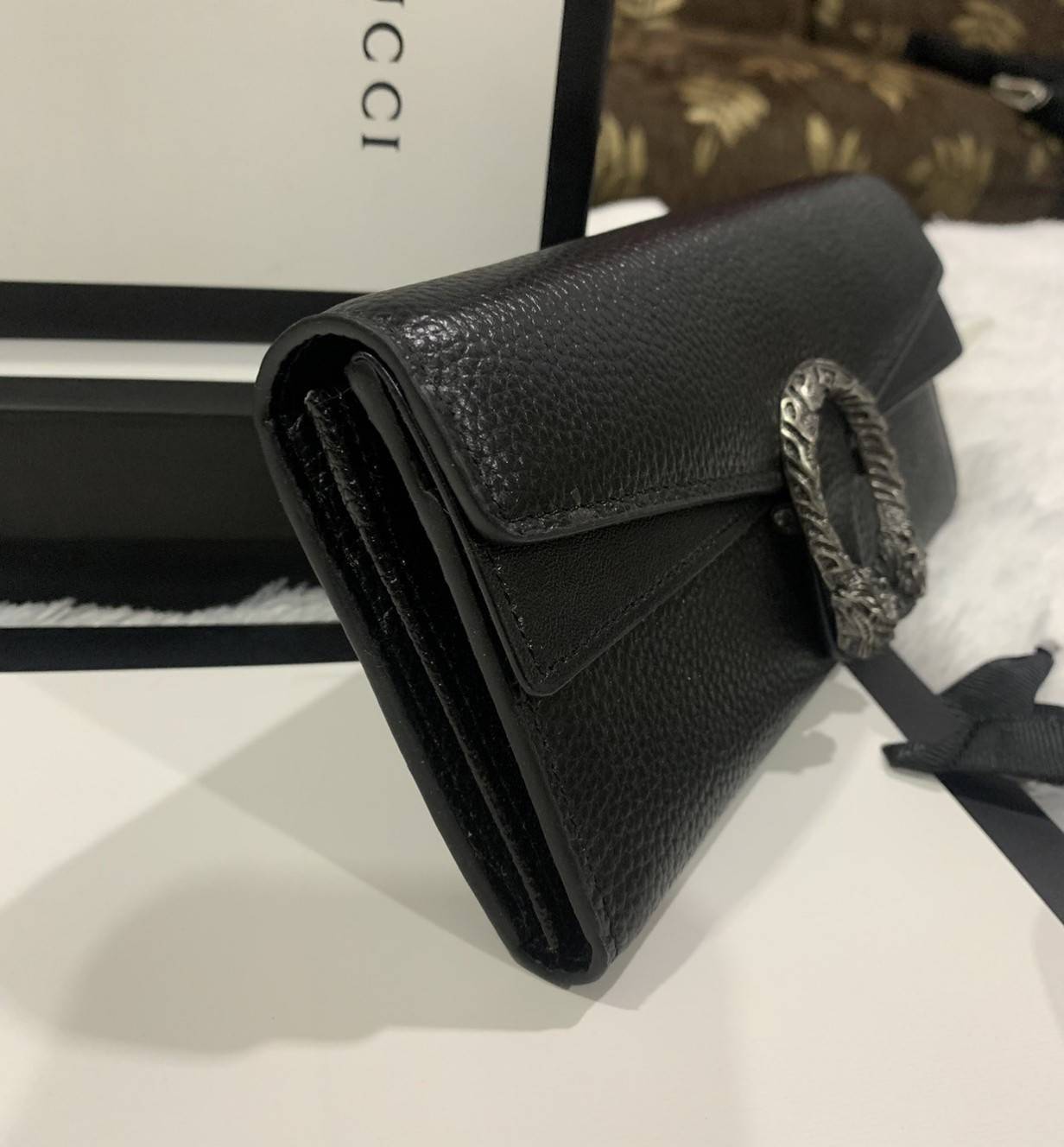 GUCCI Dionysus Long Wallet กระเป๋าสตางค์ใบยาว ดีไซน์อะไหล่สีรมควันทรงโค้งรูปหัวสิงโต วัสดุหนังแกะสังเคราะห์ หนังเงาสวยมาก