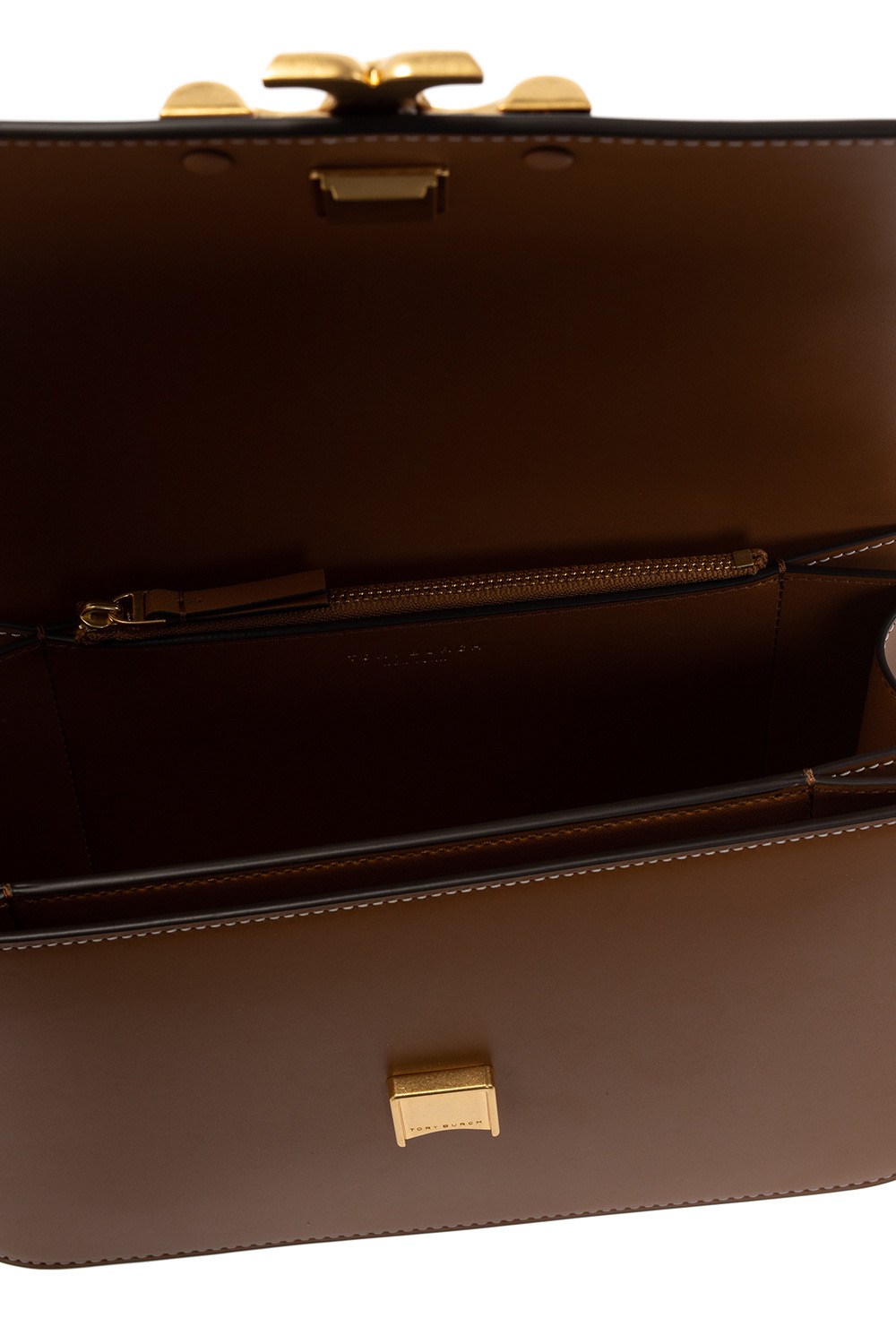 ของแท้ 💯% TORY BURCH ‘ELEANOR’ SHOULDER BAG กระเป๋าสะพายข้าง ไซส์กำลังน่ารัก วัสดุทำจากผ้าCanvas สลับหนังแท้ ฝาพับเปิดปิดด้วยแผ่นแม่เหล็ก มีช่องเล็กแยกอีกหลายช่อง ใส่โทรศัพท์ สมุดบัญชีได้