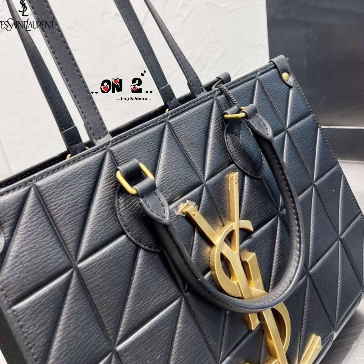 YSL Shopping Bag / YSL TOTE BAG กระเป๋าถือทรงช็อปปิ้งงานสวยอยู่ทรง หนังลายตารางหน้าโลโก้โดดเด่นอะไหล่สีทองสวยหรู