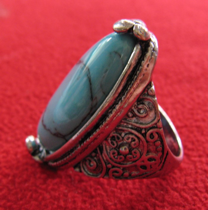 สินค้าหมดค่ะ แหวนหินเทอร์ควอยส์สีฟ้า โรเดียมสีเงิน(มีโชค)แบบ2ค่ะ