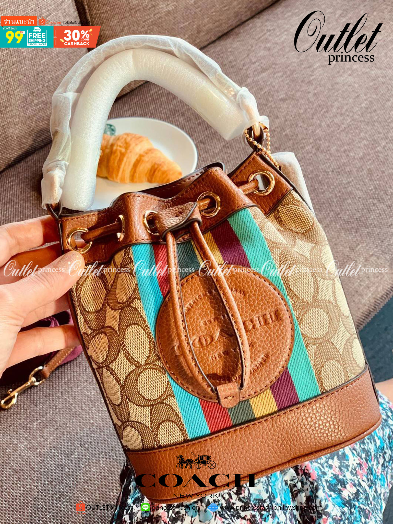 น้องใหม่ล่าสุด สวยเกินต้านเลยค่าา! COACH DEMPSEY DRAWSTRING BUCKET 15 IN SIGNATURE JACQUARD WITH STRIPE 2021 พร้อมส่งที่ไทย ออกใหม่ล่าสุด ห้ามพลาดค่า! กระเป๋าทรงขนมจีบ วัสดุJacquard+หนังแท้ ตัเแทบสีตรงกลาง เพิ่มสีสันเข้ามาได้ลงตัวสวยงามมากๆค่ะ