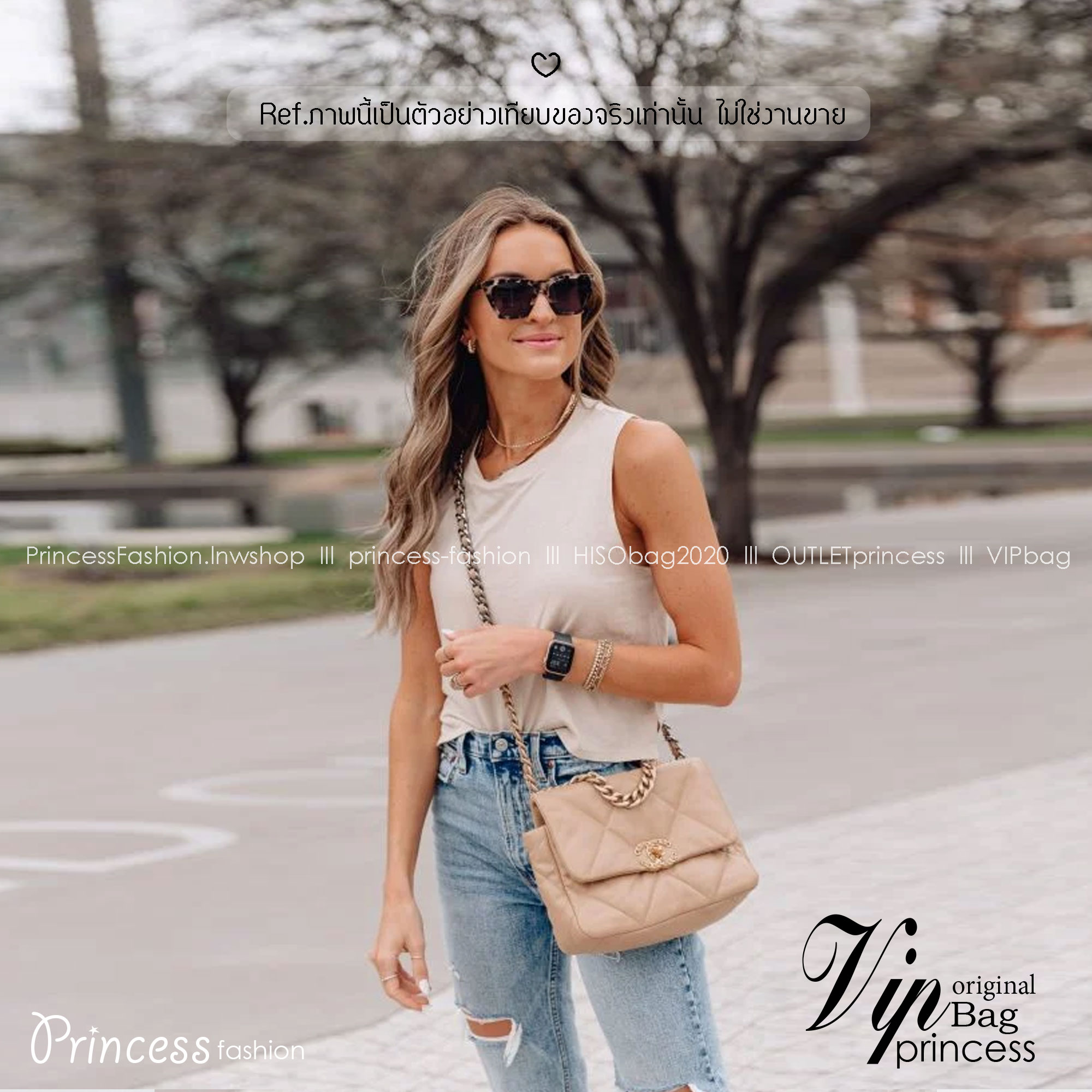 CHANEL 19 Handbag Flap Bag กระเป๋าสะพายรุ่นในตำนานที่เป็นลูกรักของสาวๆ ไปแล้ว คลาสสิกที่สุด ให้ลุคลูกคุณมั๊กมากกก งานหนังเรียบสวย หนังมีกลิ่นหอมฟุ้งตั้งแต่เปิดกล่อง หรูหราแบบไม่ต้องพูดเยอะ