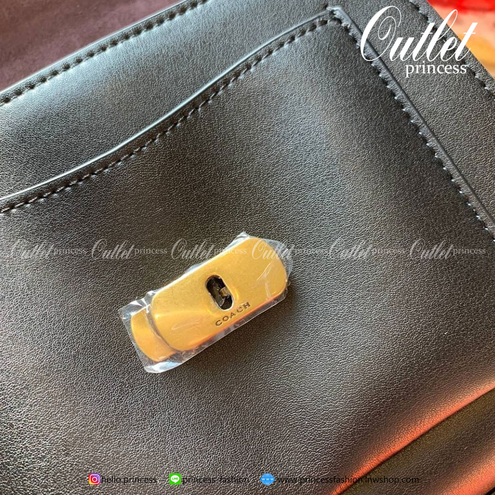 COACH TABBY TOP HANDLE 20 LEATHER BAG 💋กลับมาอีกครั้งตามคำเรียกร้องค่ะ!! กระเป๋าถือ//สะพายข้างได้ วัสดุหนังแท้อย่างดี หนึ่งใบทำหนัง2แบบได้อย่างลงตัว สวยงาม มีอะไหล่ตัวC ใหญ่ด้านหน้าโดดเด่นหรูมากๆค่ะ